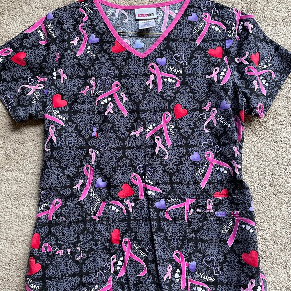 XS scrub top